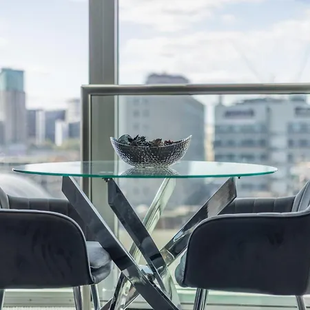 Centre, One Bedroom Apartment! * Birmingham
